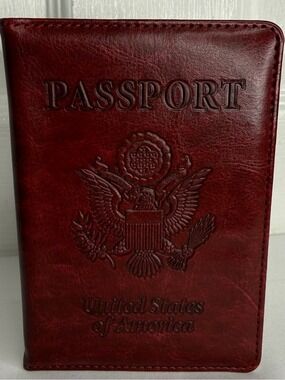 PASSPORT USA PASSPORT FOLDING ID HOLDER/CASE/COVER